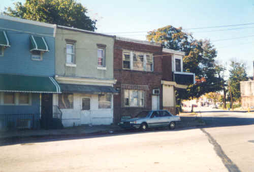 720 Parker Street, October 1998: former location of Bullock's Pharmacy