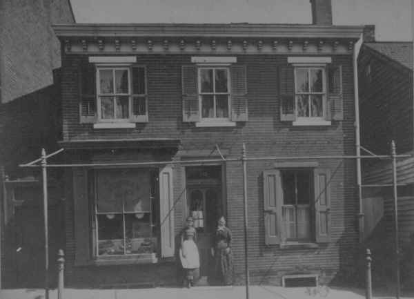 Morrison's Ice Cream Store, First Location; Photo courtesy of William Morrison