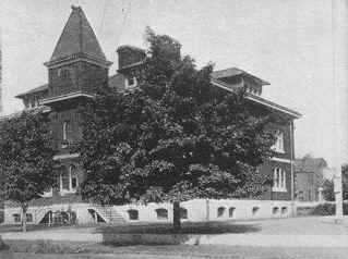 Lincoln School; Photo from Chester and Vicinity © 1914 by Hy. V. Smith
