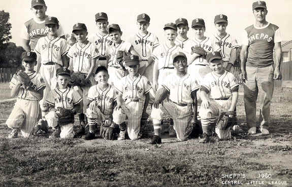 Whataburger Reunites 1950s Little League Baseball Team
